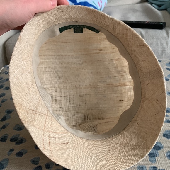 Straw hat with bow trim. - Picture 3 of 5